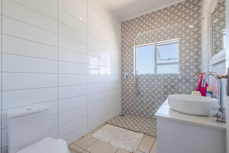 2 Bedroom Property for Sale in Hunters Estate Western Cape